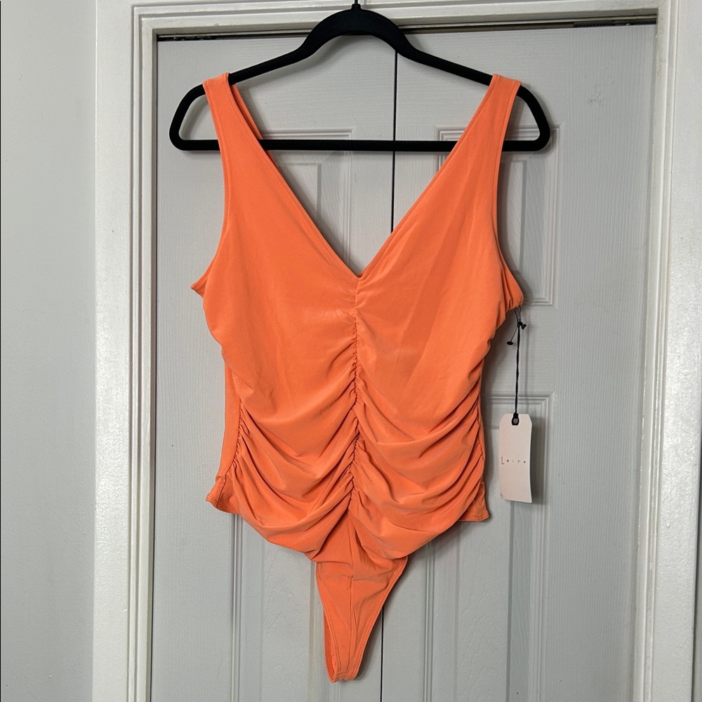 {{BNWT} Ruched V-Neck Sleeveless Thong Bodysuit in Gorgeous Orange.